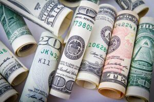 how to invest money for beginners
