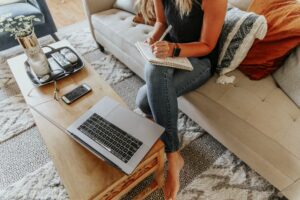 freelance side hustle income